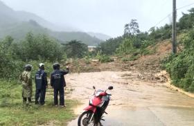 Chủ tịch tỉnh Quảng Ngãi chỉ đạo khẩn ứng phó sạt lở núi, đồi và ngập úng đô thị