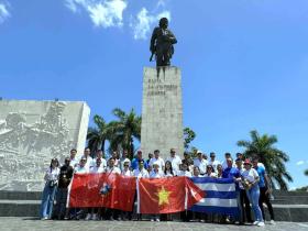  Sĩ quan trẻ vun đắp tình hữu nghị đặc biệt Việt Nam - Cuba 