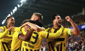 Tiền đạo 20 tuổi giúp Dortmund thắng đậm tại Champions League 