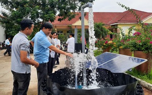 Phó Chủ tịch T.Ư Hội Nông dân Việt Nam Đinh Khắc Đính dự khai mạc chợ sản phẩm nông nghiệp của Quảng  第8张