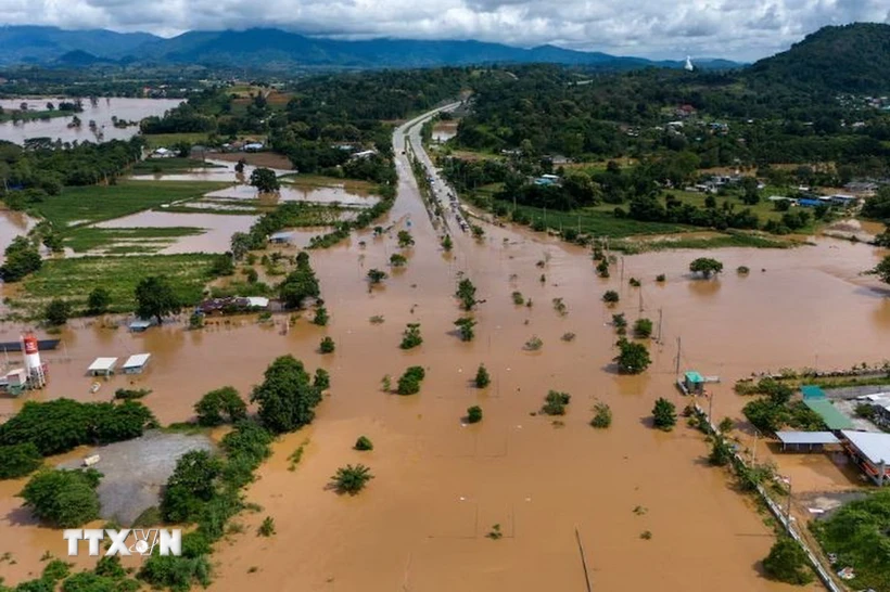  Ngập lụt tại Đông Bắc Thái Lan do mưa lớn, Lào sẵn sàng chống lũ thủ đô 第1张