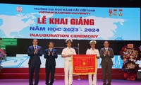  Xây mới hàng loạt trường, TPHCM vẫn thiếu phòng học 