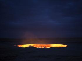 'Cổng địa ngục' luôn rực lửa hút khách ở Turkmenistan 