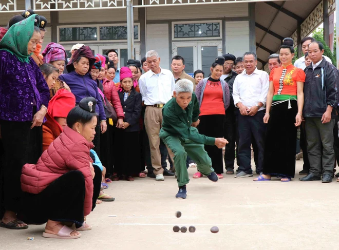  Tìm hiểu về một số dân tộc thiểu số phía Bắc tại Thủ đô dịp nghỉ lễ 2/9 