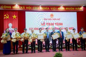  Vinh danh 10 công dân tiêu biểu tỉnh Thừa Thiên-Huế 