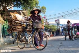 Phiên chợ độc đáo, người buôn khấm khá với thứ từng bỏ đi, rụng đầy vườn  第4张