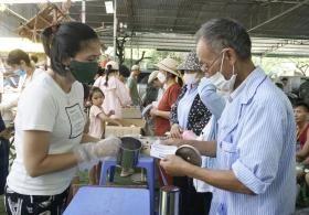 Mang tiếng hát xoa dịu nỗi đau bệnh tật tại “Bữa Cơm Yêu Thương” lần thứ 69  第40张