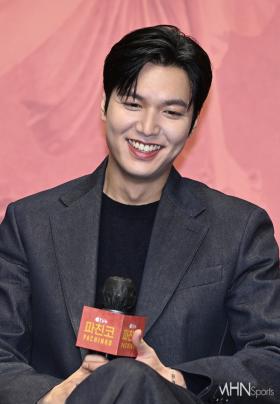 15 năm sau &quot;Vườn sao băng&quot;, Lee Min Ho thay đổi choáng váng, vẫn nổi tiếng