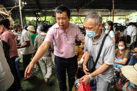 Những tình nguyện viên “đặc biệt” tại “Bữa Cơm Yêu Thương”  第80张