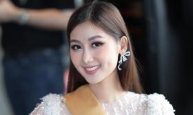 Quế Anh vào top diễn áo tắm đẹp tại Miss Grand International 